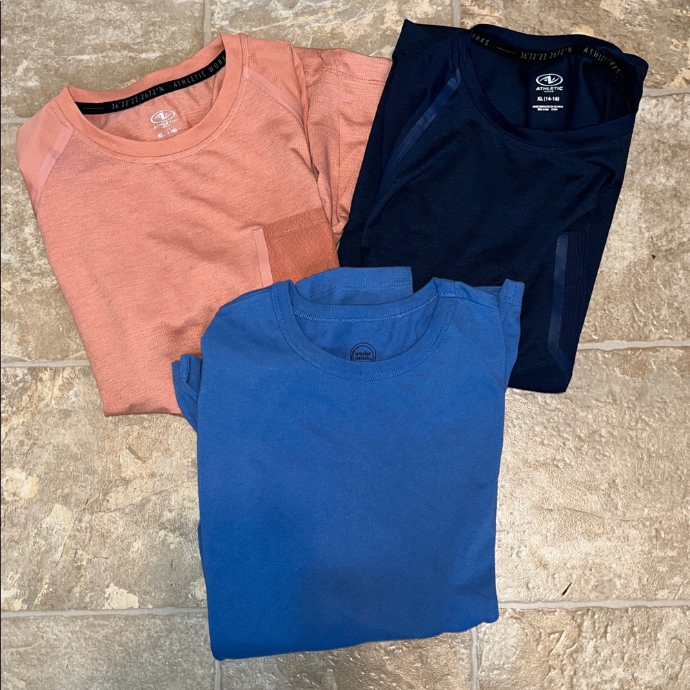 NWT lot of 3 boys shirts